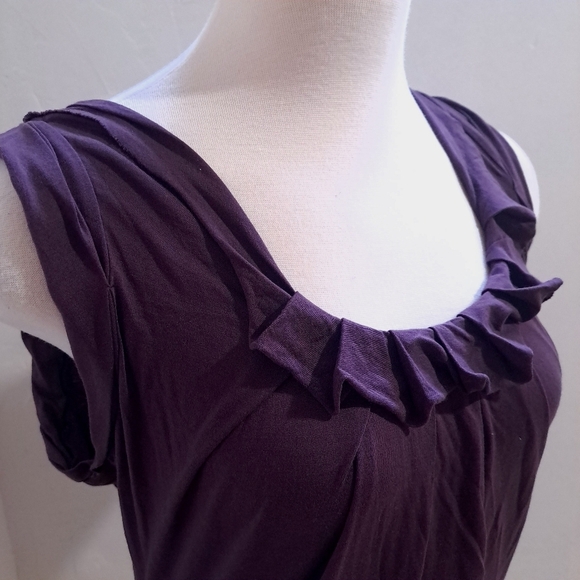 Wilfred | Dark purple ruffled collar sleevless shirt - Picture 2 of 7